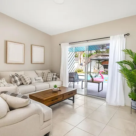 When In Naples!!! Pool Villa-Attached, 3 Miles To The Beach Exterior photo