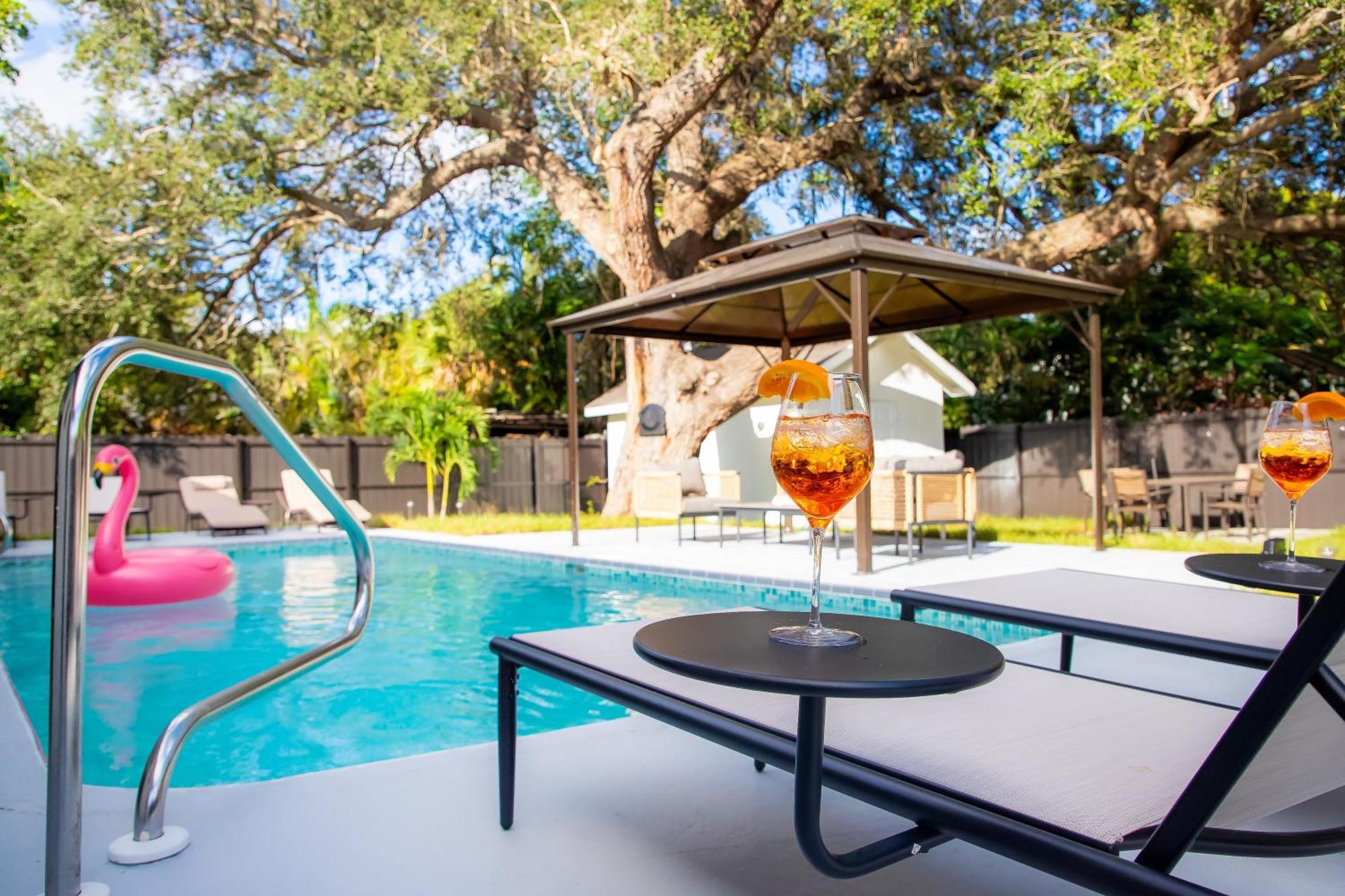 Ferienhaus When In Naples!!! Pool Villa-attached, 3 Miles To The