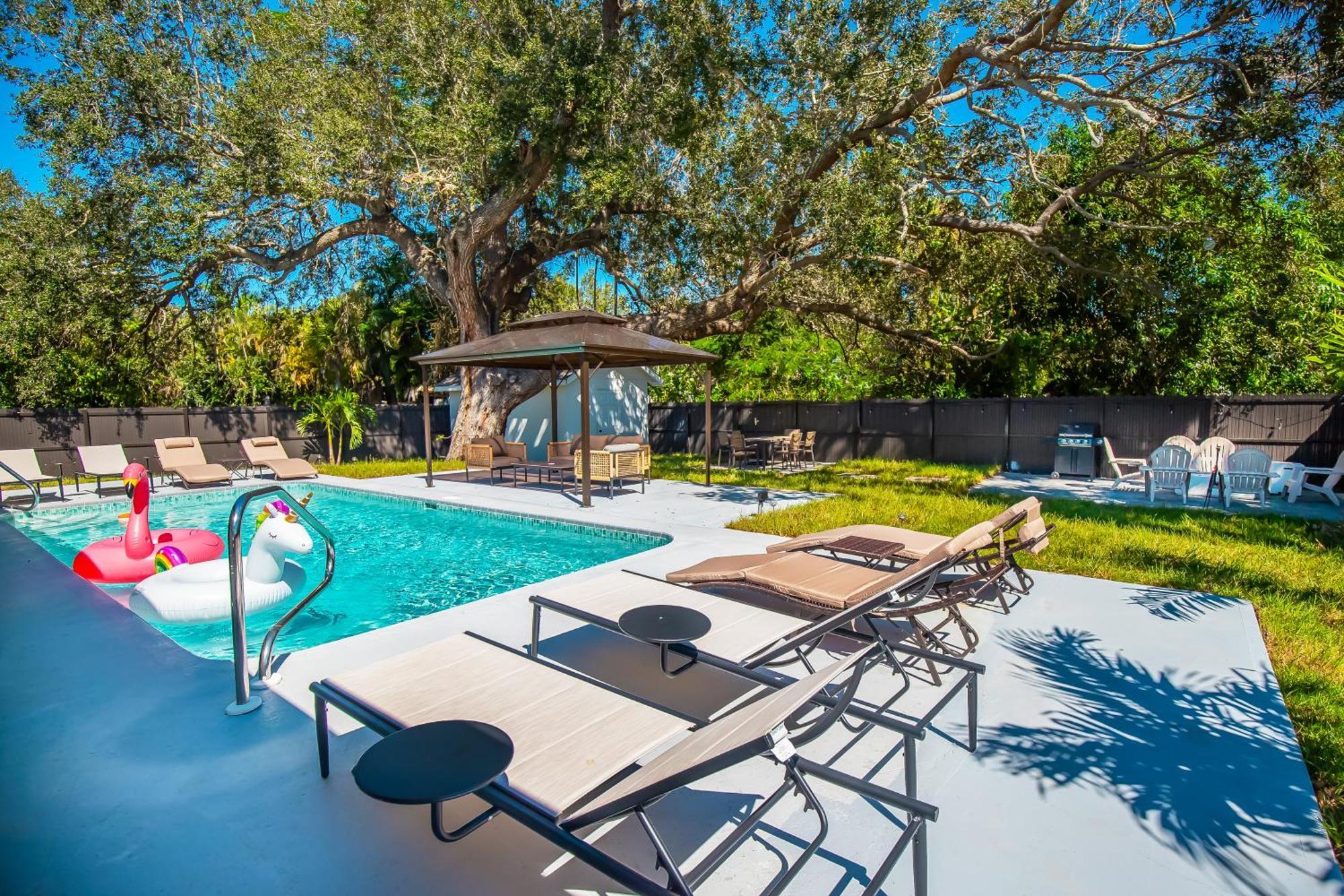 When In Naples!!! Pool Villa-attached, 3 Miles To The Ferienhaus *